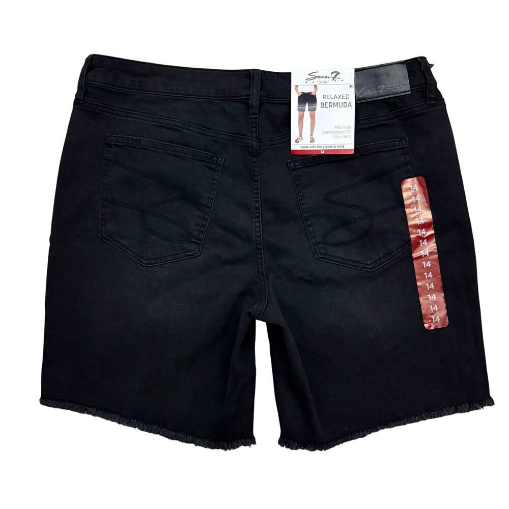 Seven7 Relaxed Denim Bermuda Shorts Women’s 8 or 10 Black Frayed Hem Mid Rise - Picture 3 of 10